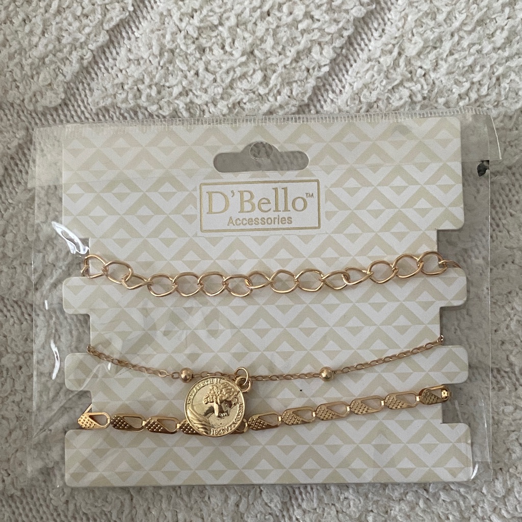 Charming Gold Bracelet Set For Women